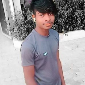 Meet your Posher, Dhiraj